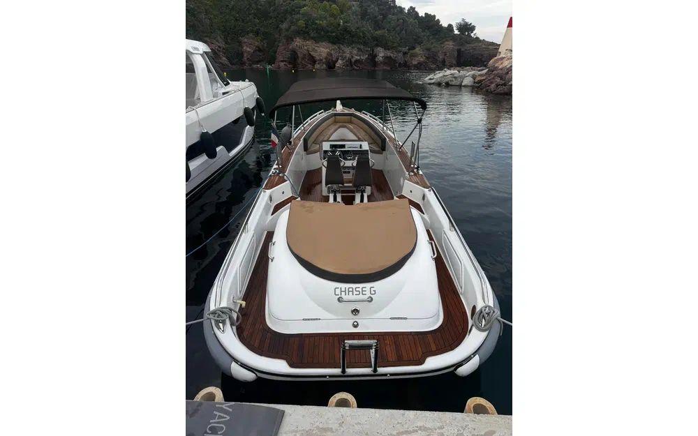 novurania Chase 38