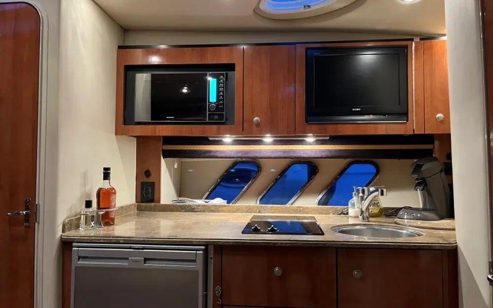 cruisers yachts Cruisers yachts 330 express