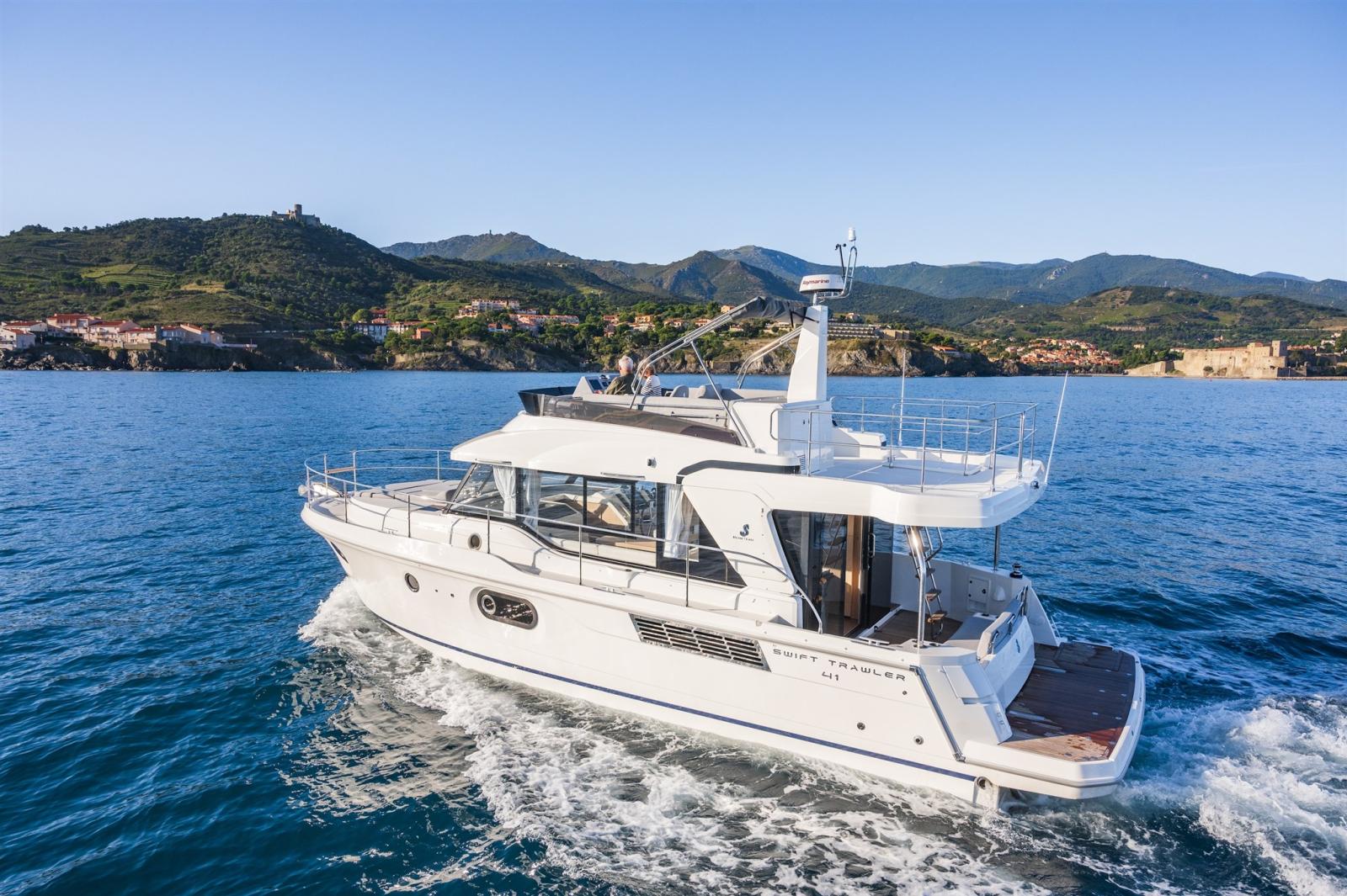beneteau Swift trawler 41 fly