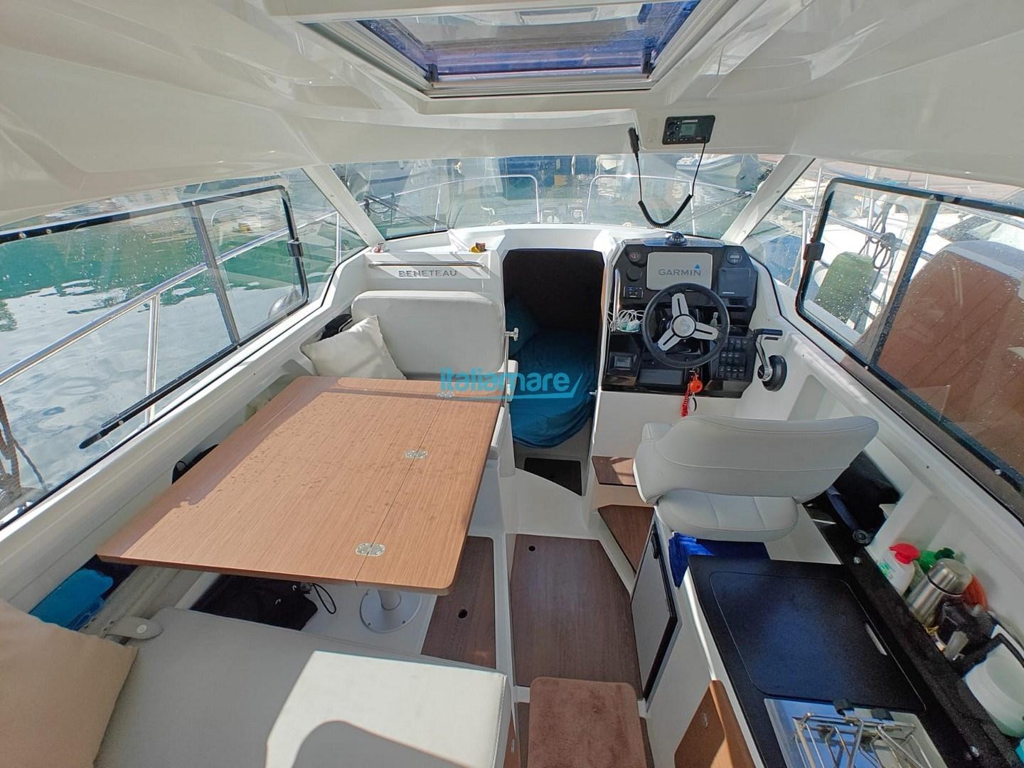 beneteau Antares 8