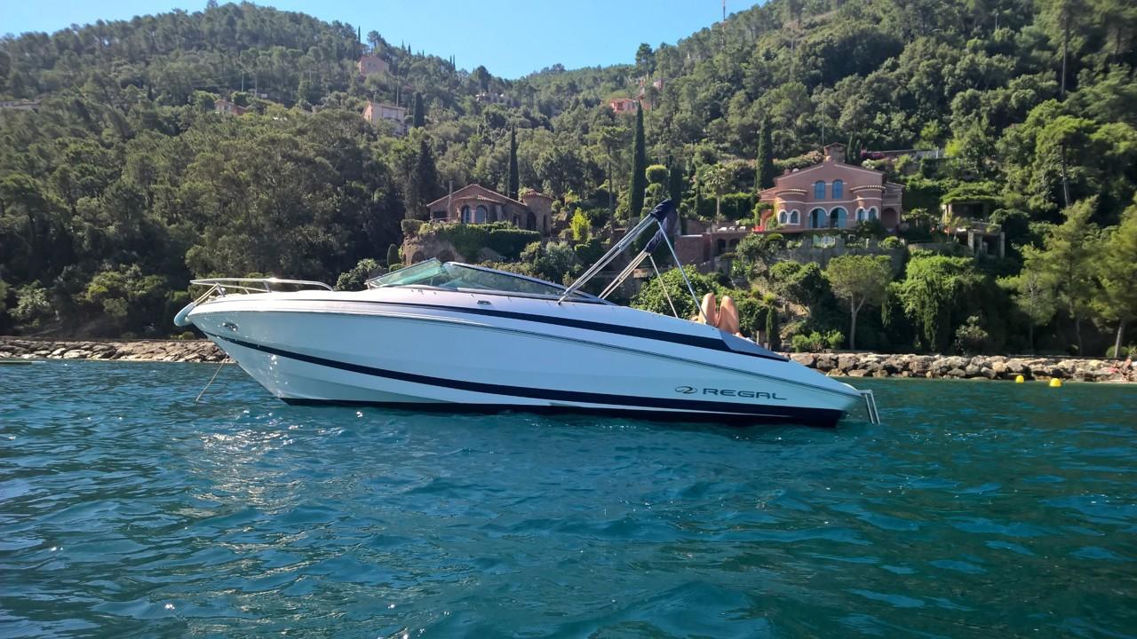 regal 2250 cuddy