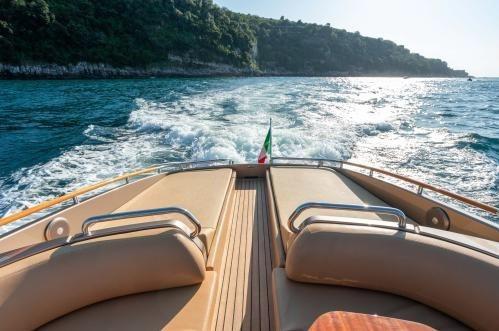 riva Rama 44