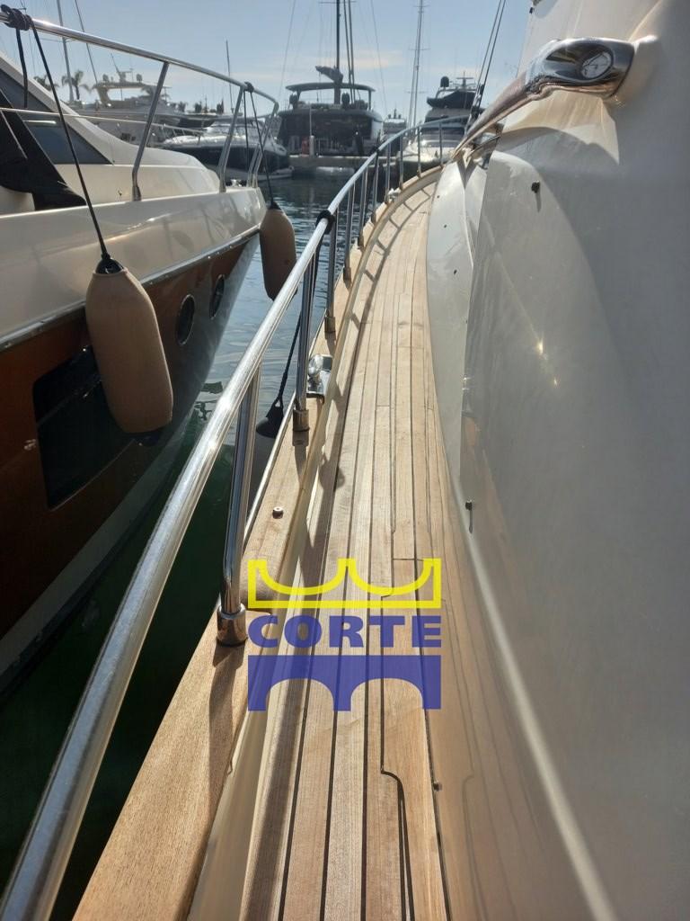 mochi craft Dolphin 54 suntop