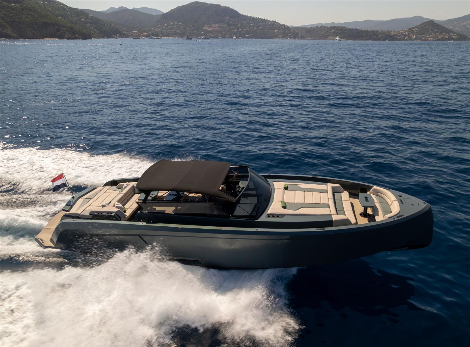 vanquish yachts Vq 54