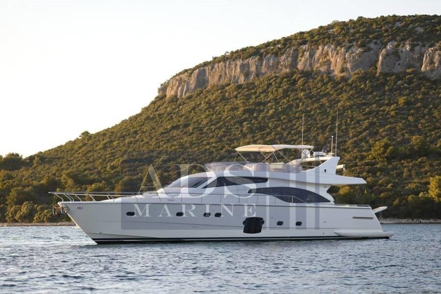 ferretti yachts 681