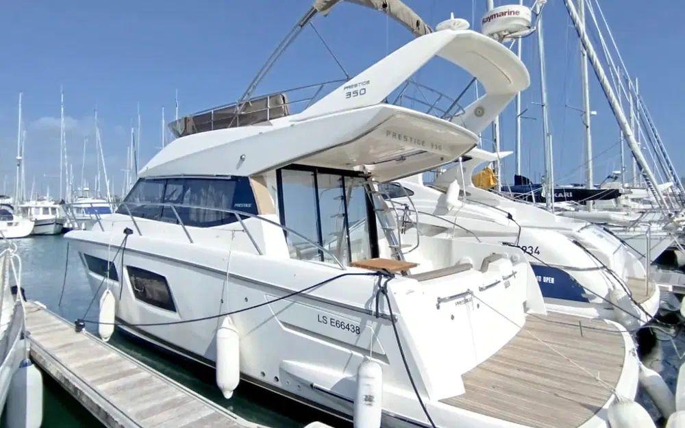 jeanneau Prestige 350 fly