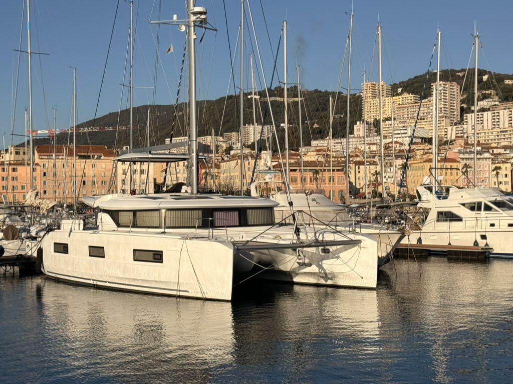 lagoon 46