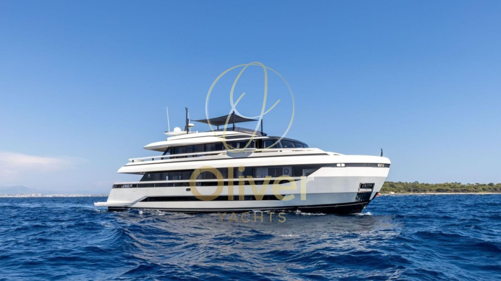 isa yachts Extra 93