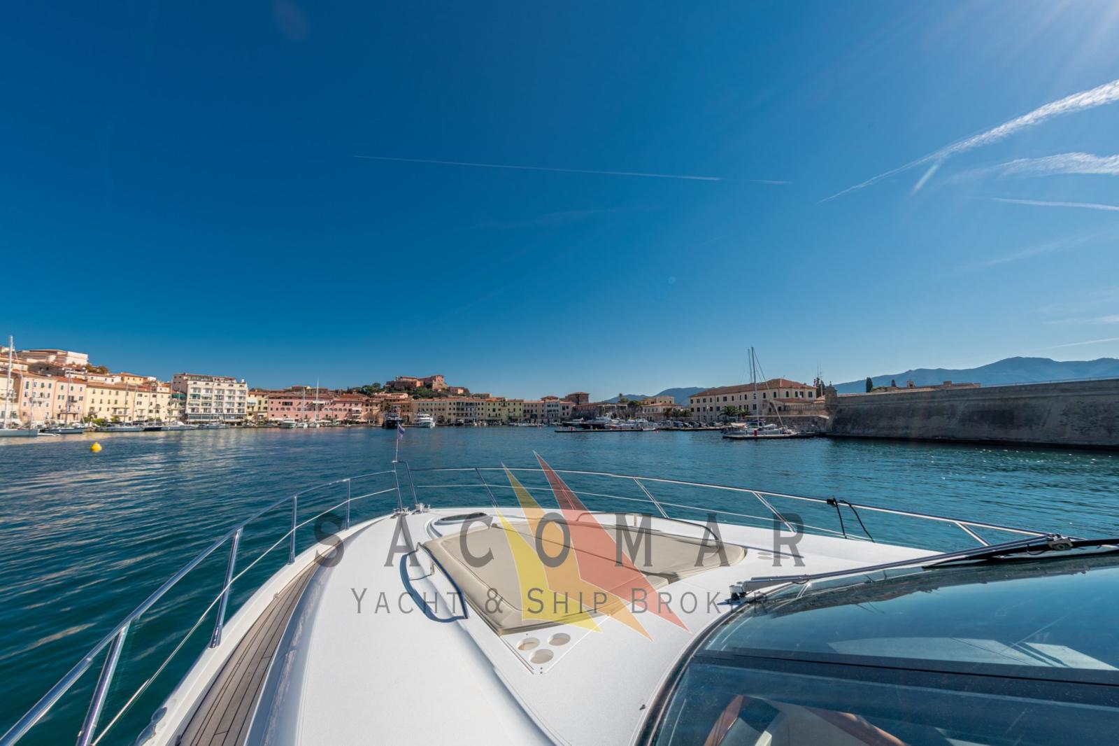 sunseeker Predator 62