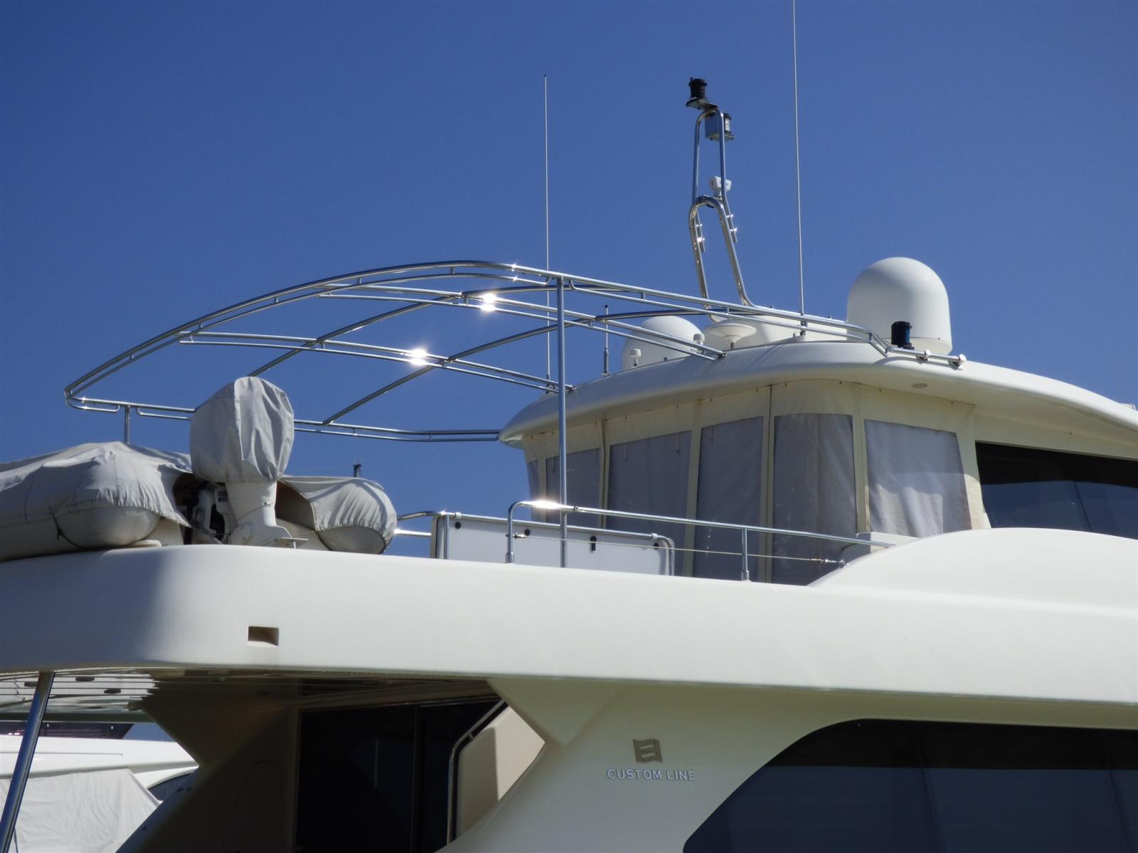 custom line Navetta 26