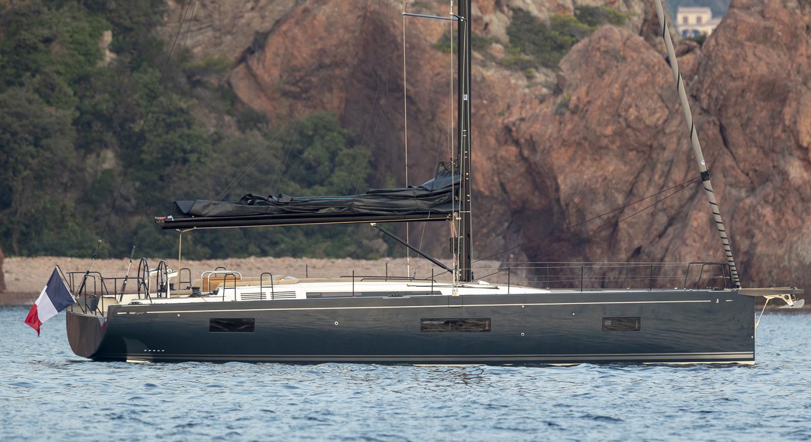 beneteau First 53