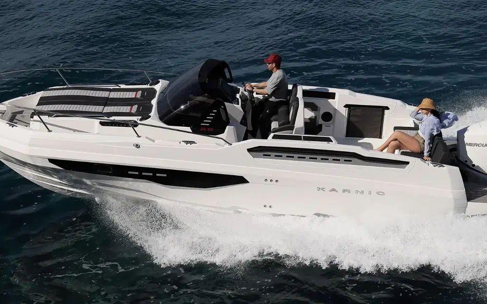 karnic R8-s