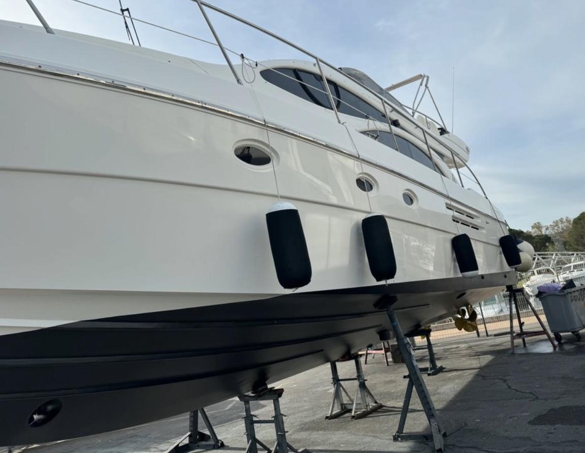 azimut 46