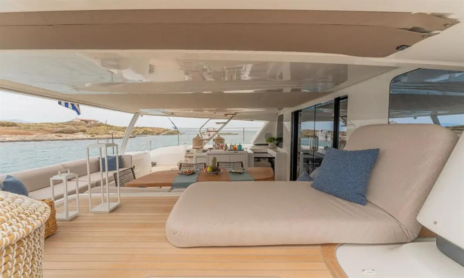 lagoon Sixty7