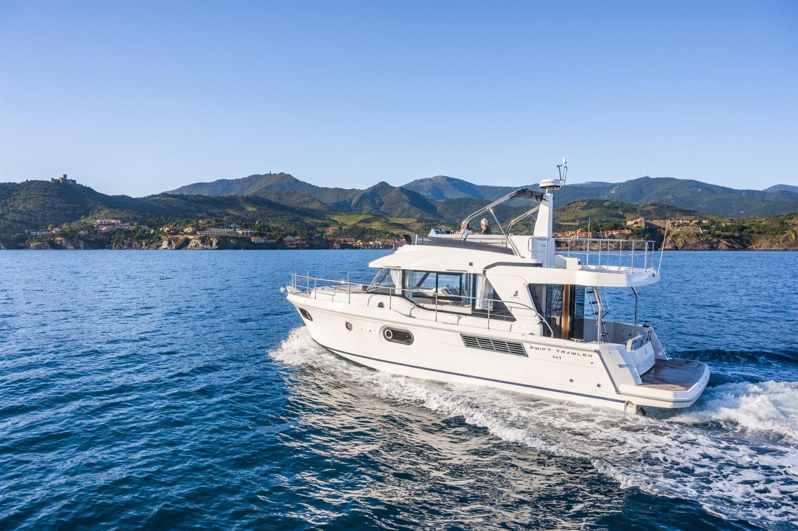 beneteau Swift trawler 41 fly