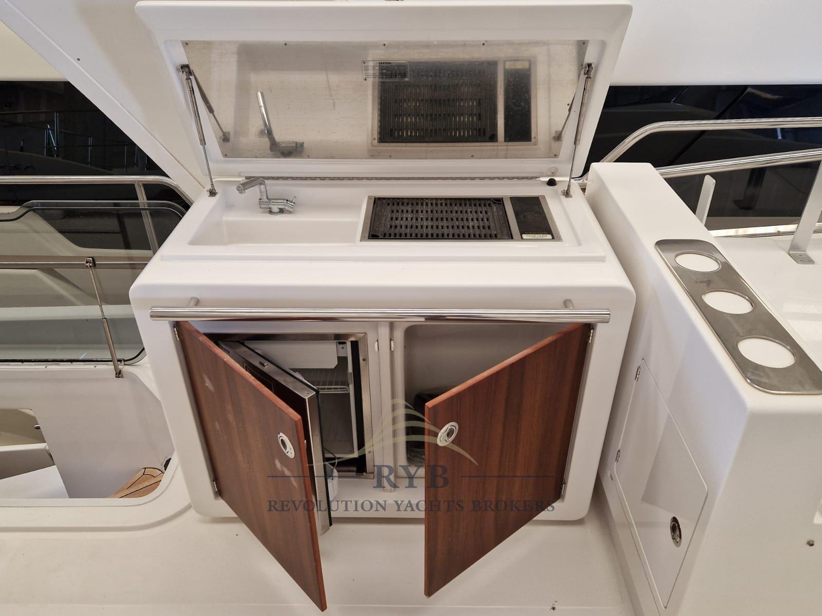 azimut 66 flybridge