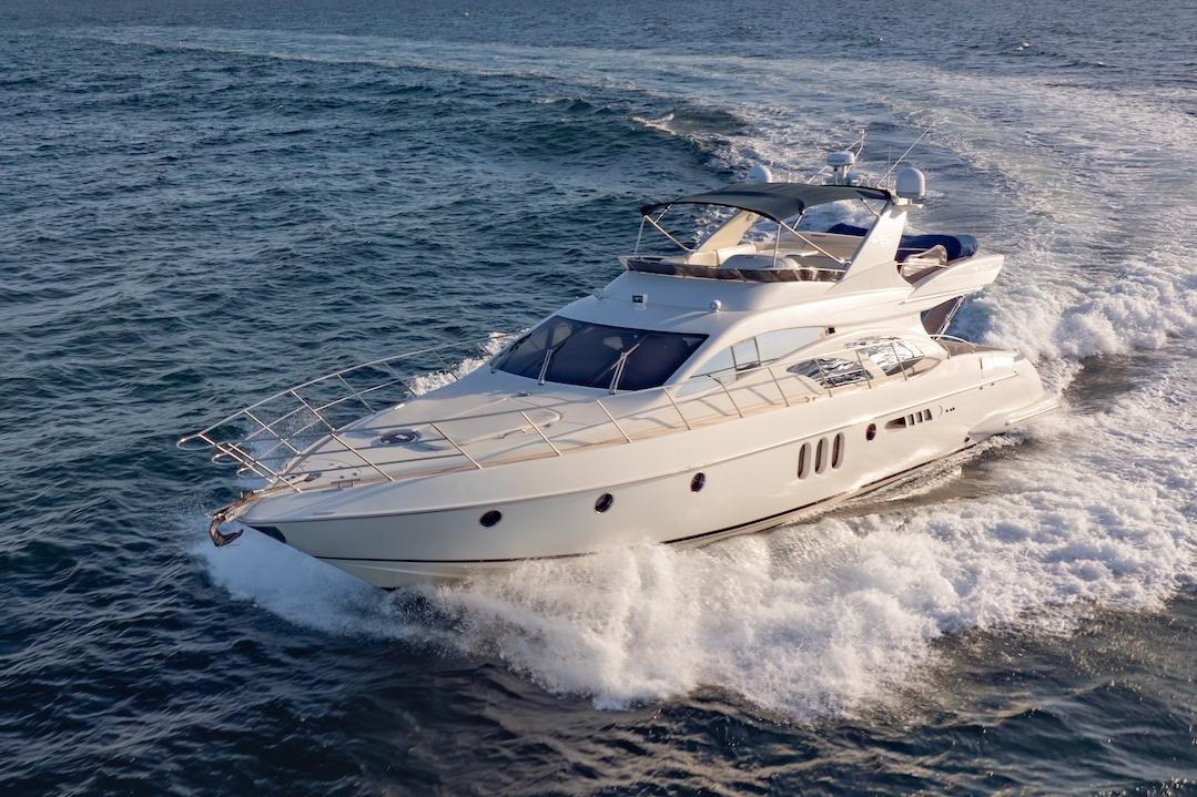 azimut 62E