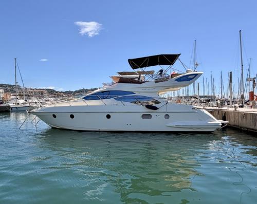 Azimut 43 fly