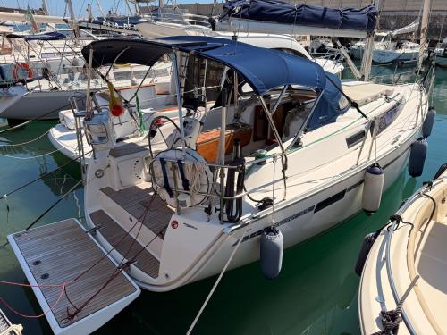 Bavaria yachts 33 cruiser