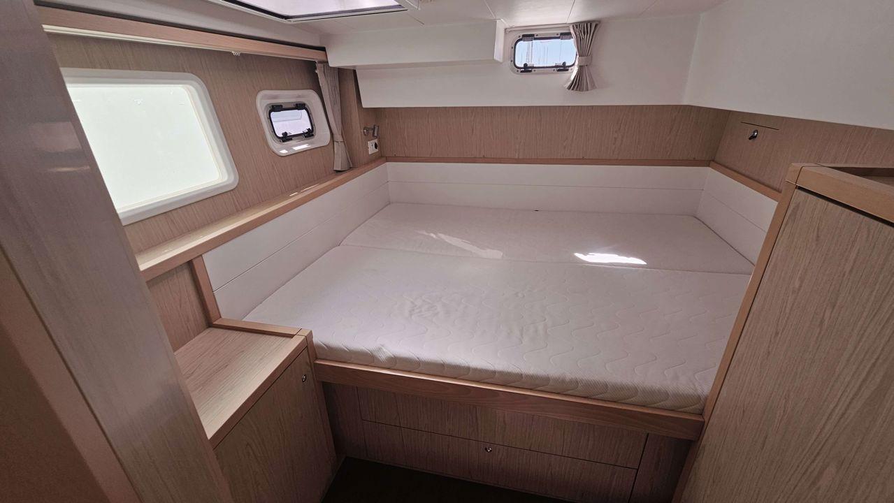 lagoon 39