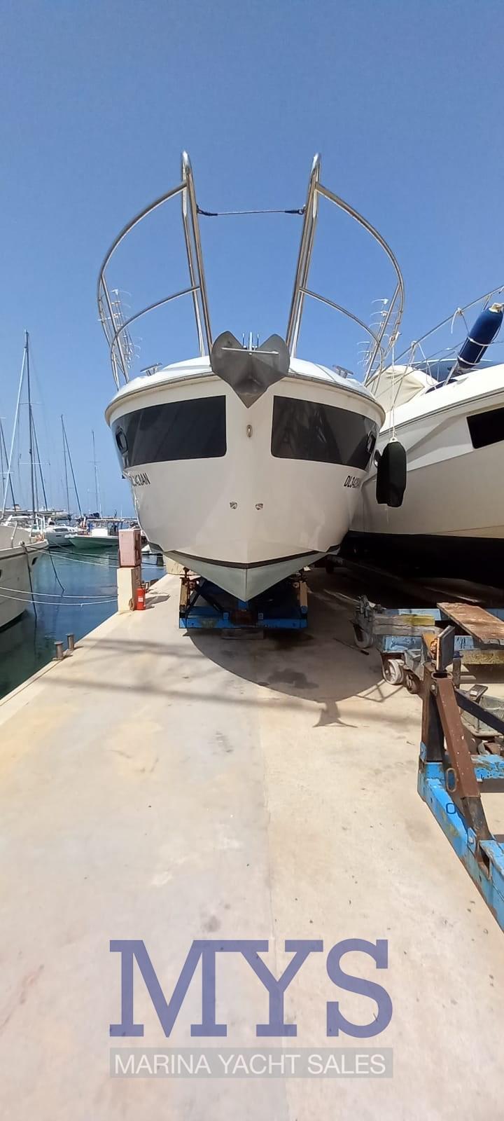 bavaria yachts S 33 hard top
