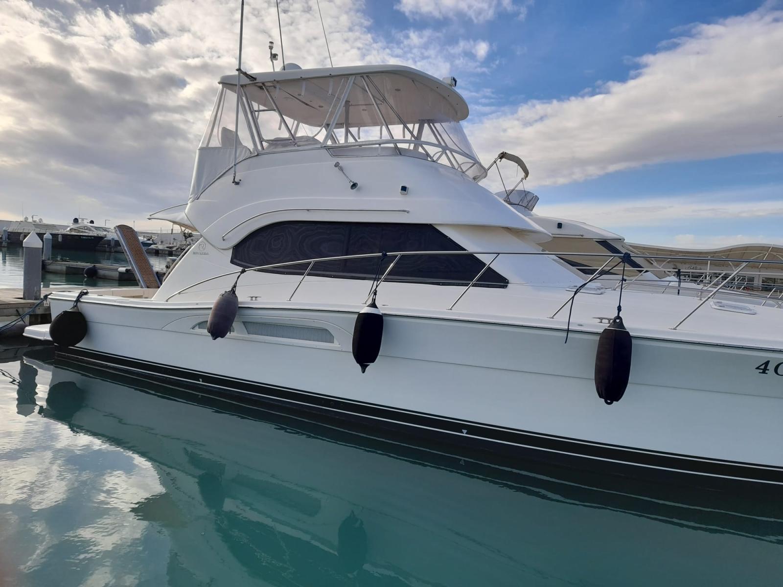 riviera marine 47 g2 flybridge