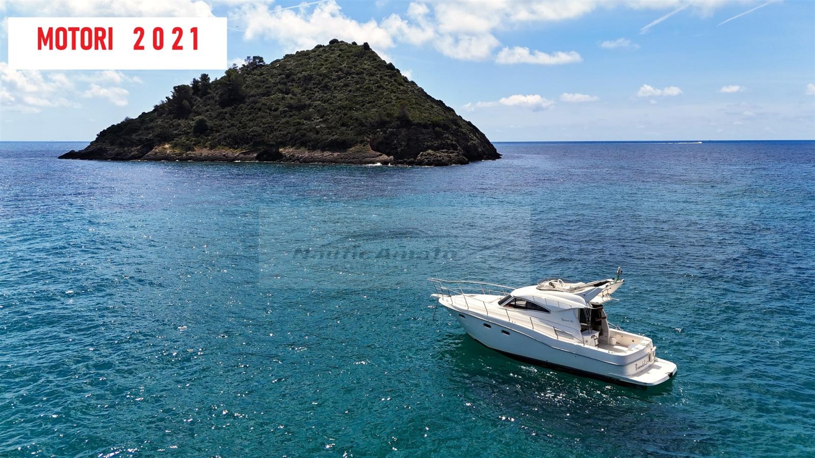 cantiere navale di livorno Space 360 fly ( motori 2021 )