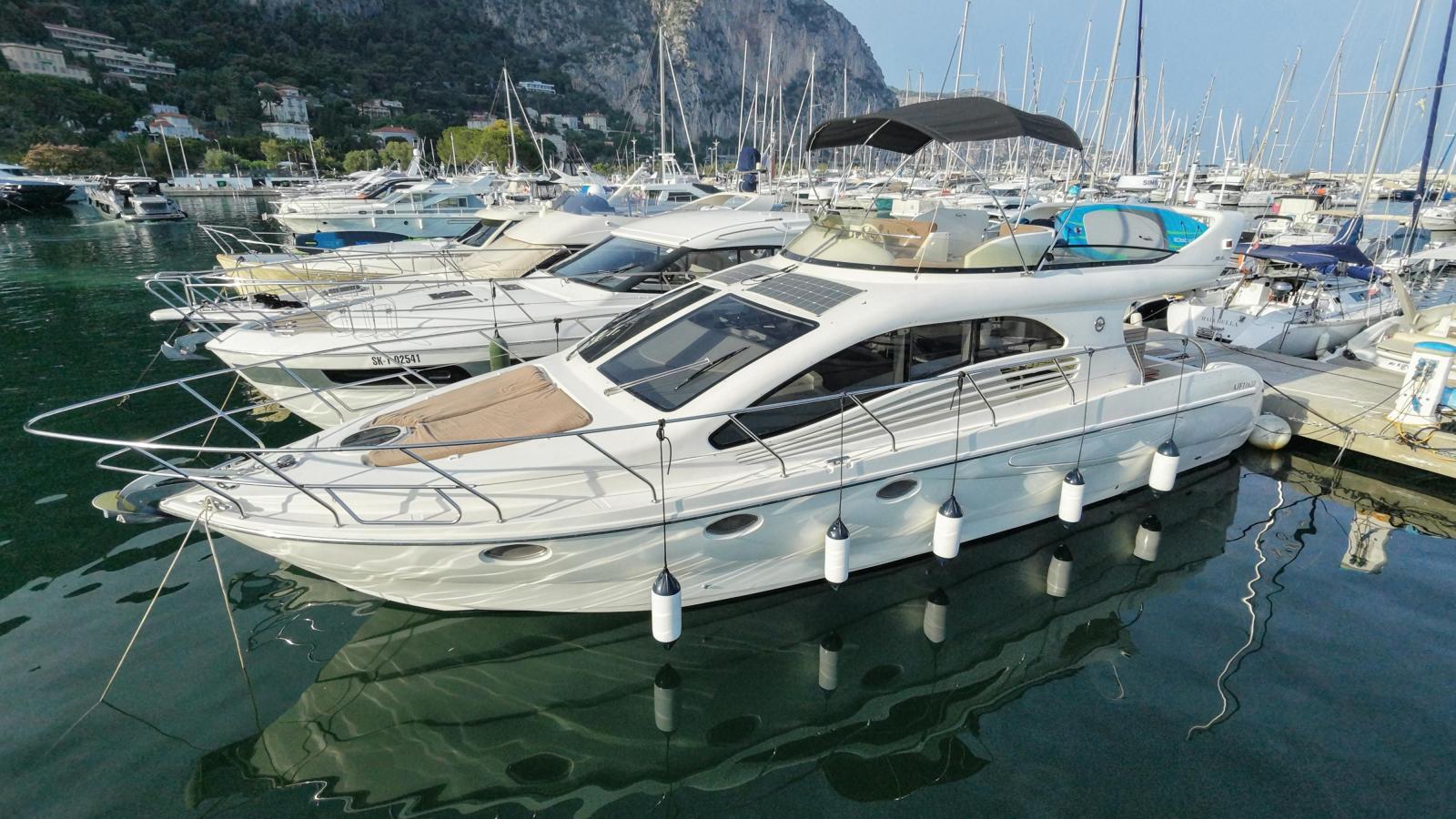 enterprise marine Em 43 fly-bridge