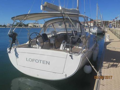 Hanse yachts hanse 385