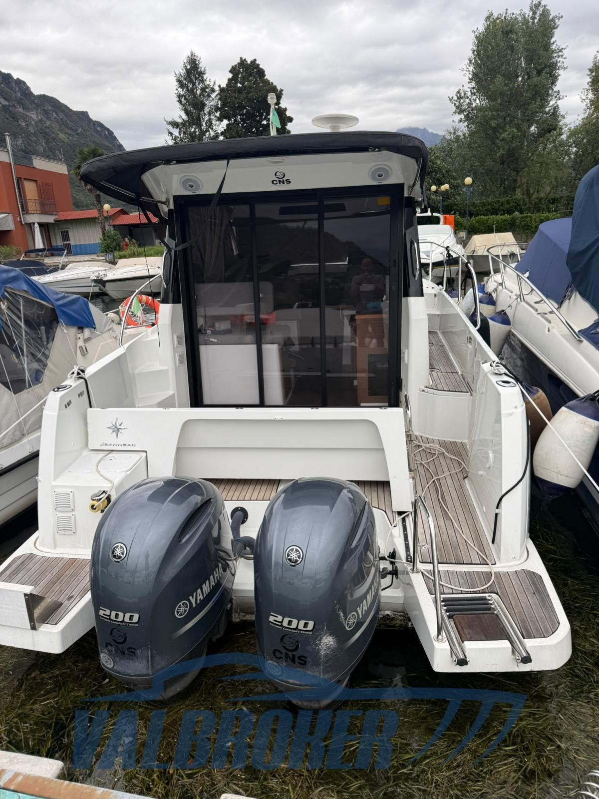 jeanneau Merry fischer 895