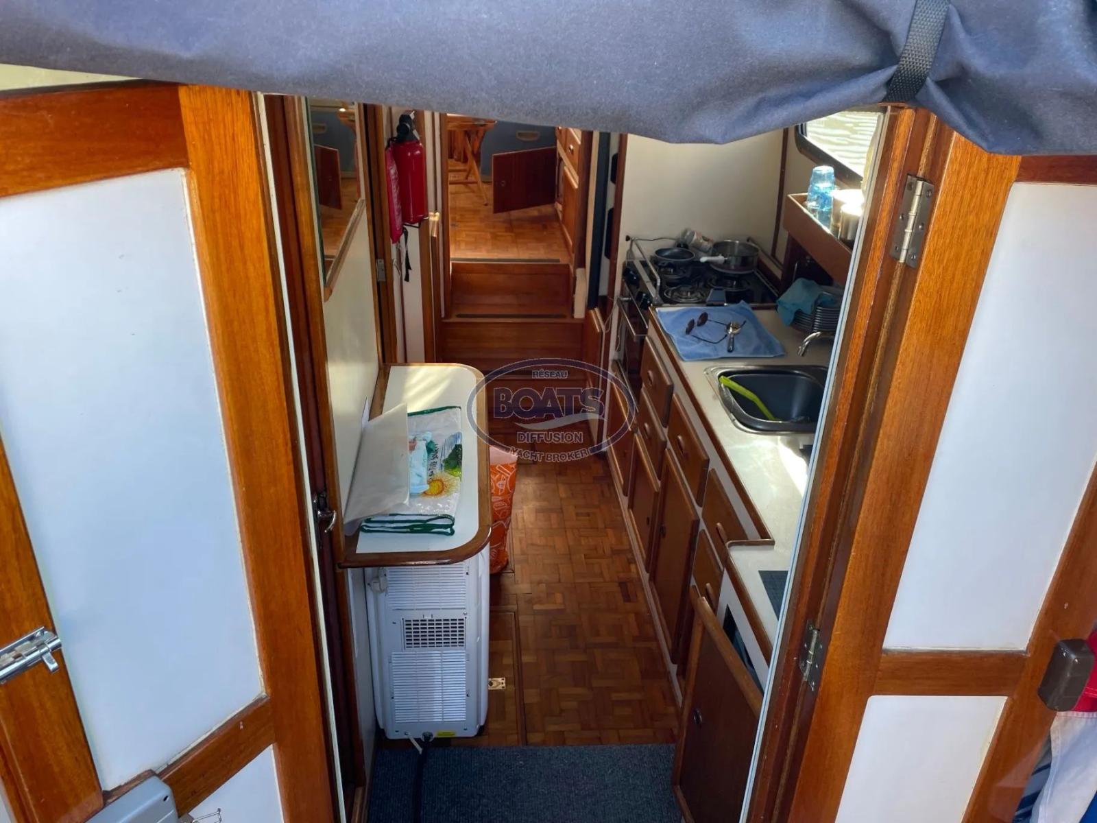 aquila Trawler aquila queen 33