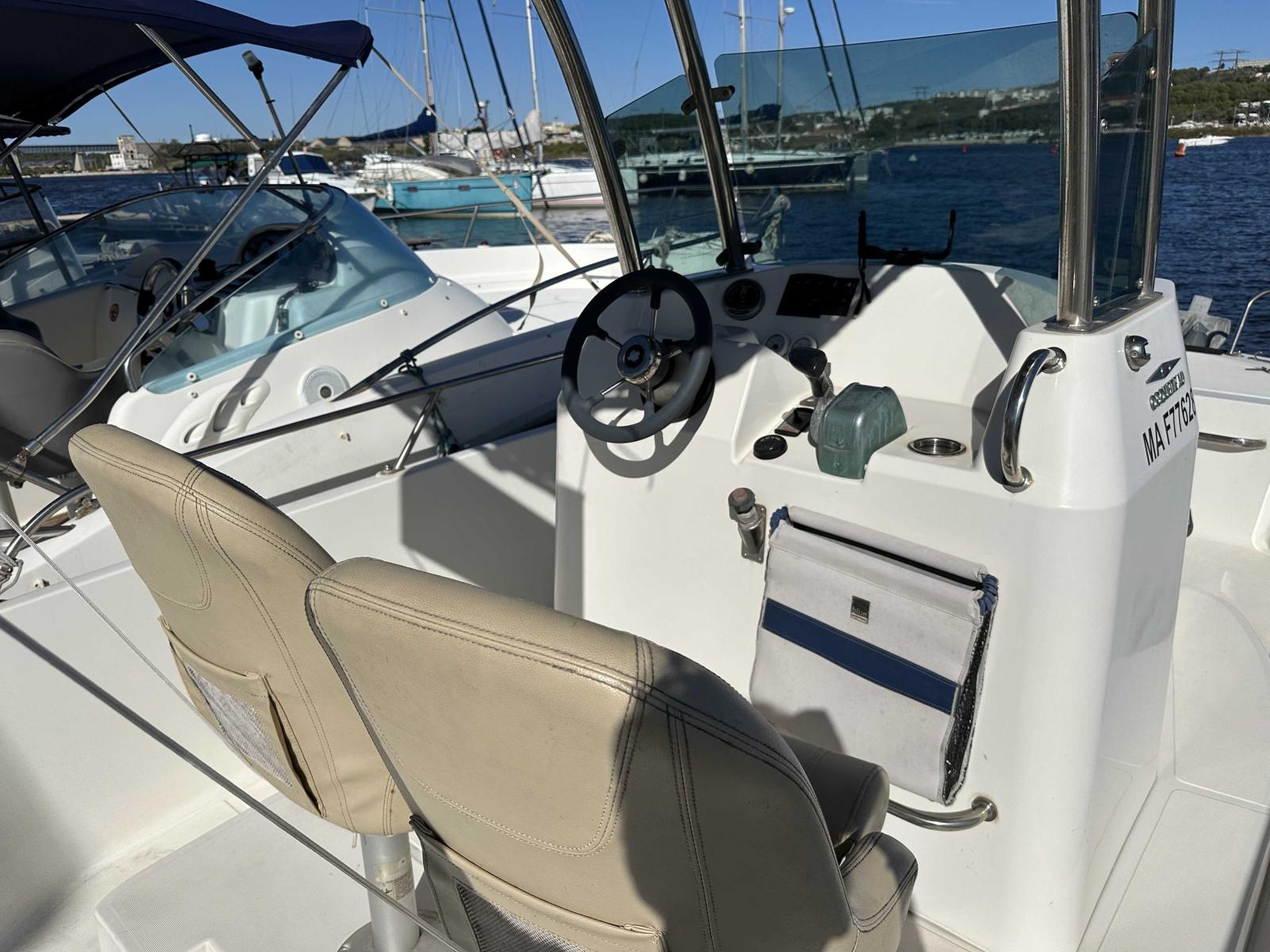 ocqueteau Ostrea 700 t-top