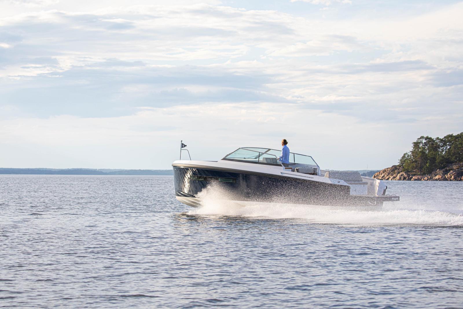 delta powerboats 33 open