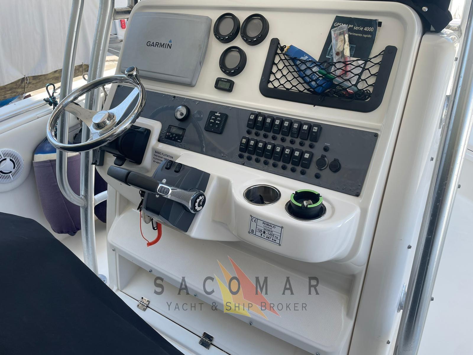 robalo R 300 cc