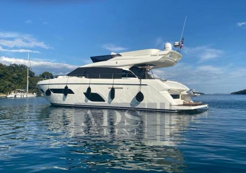 Ferretti yachts 550
