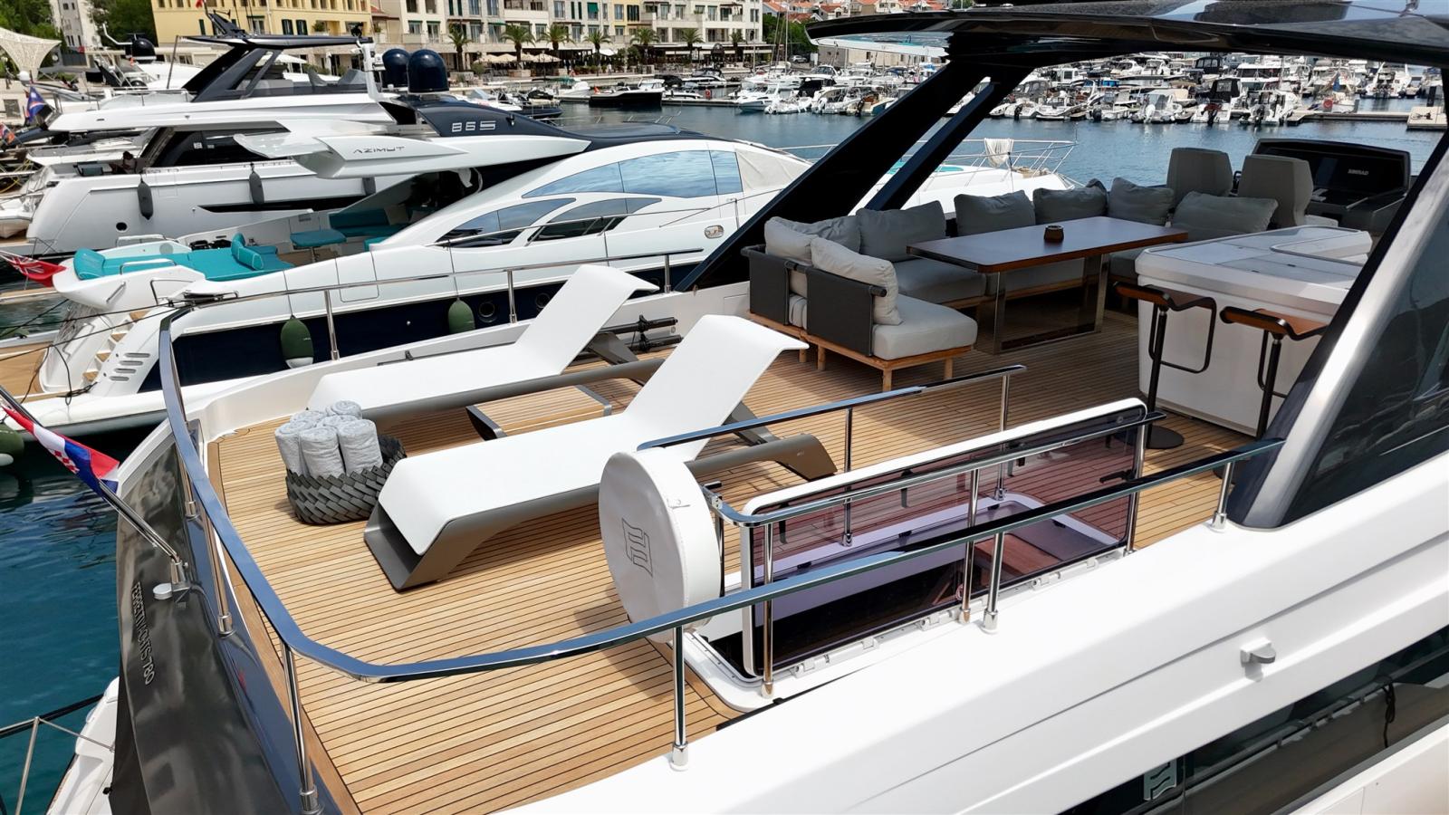 ferretti yachts 780