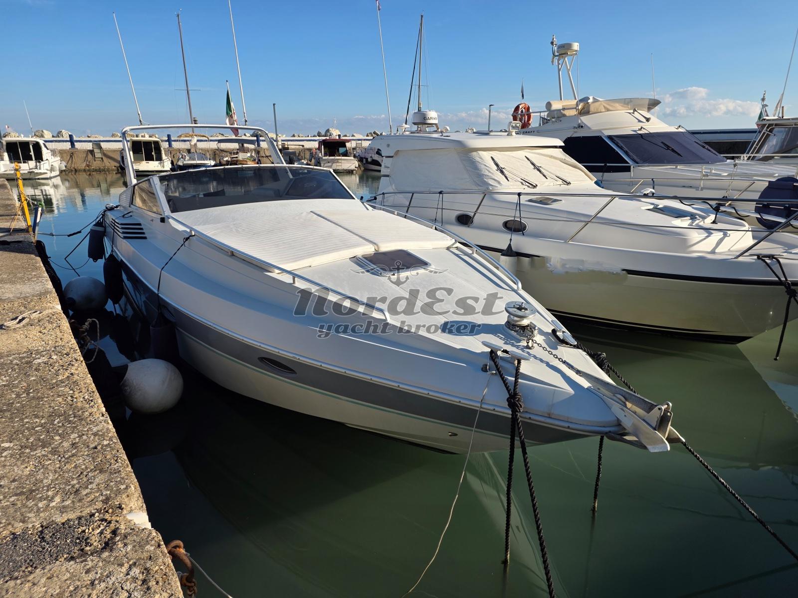 pershing 33