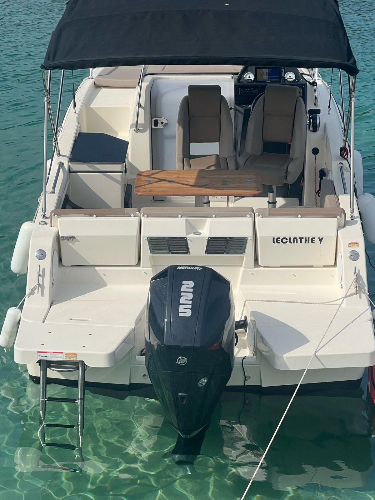 quicksilver 755 sundeck