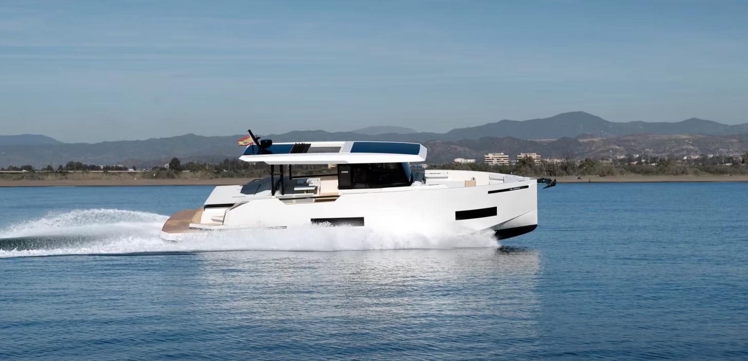 de antonio yachts D50 coupe