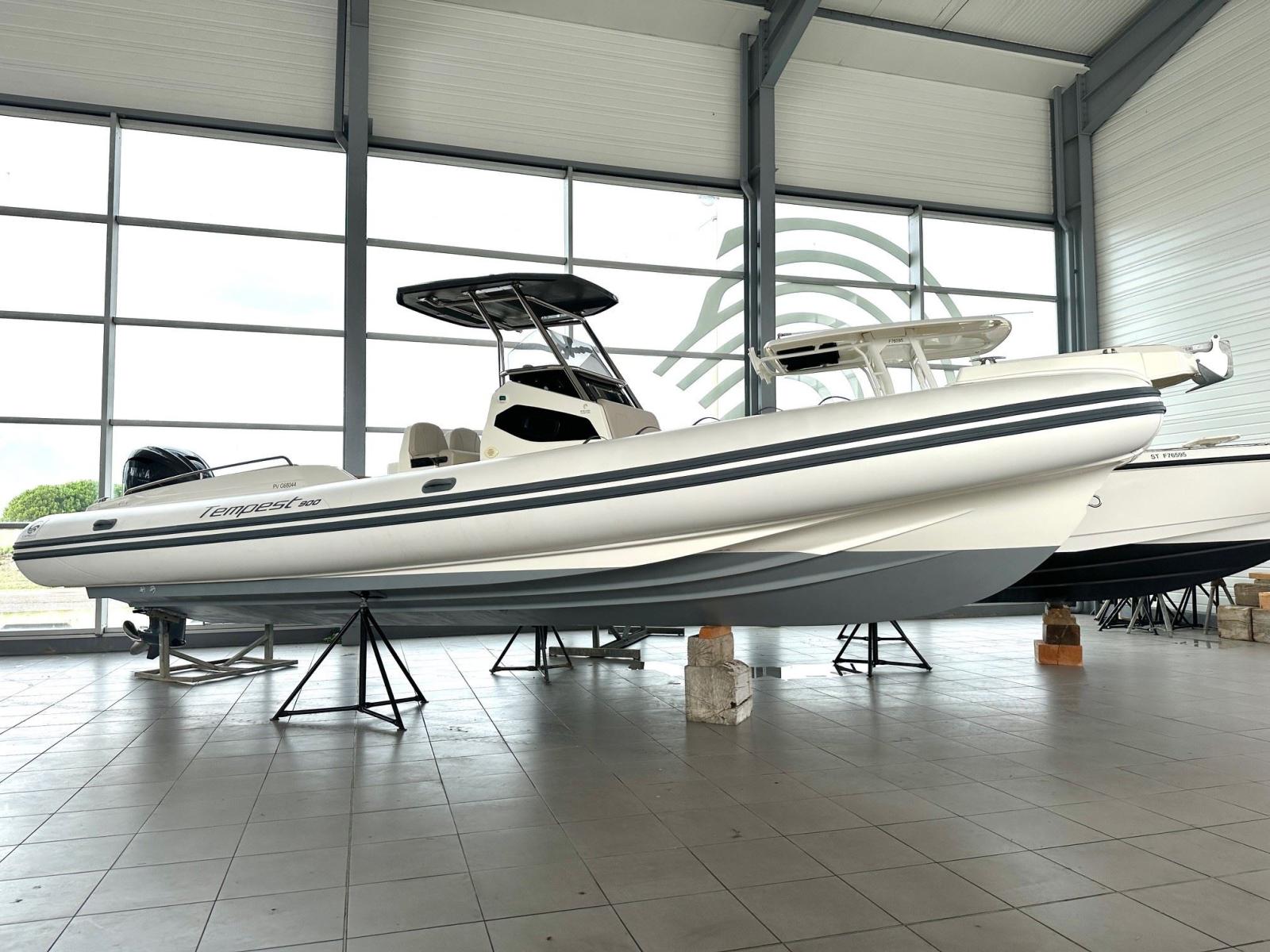 capelli Tempest 900 open