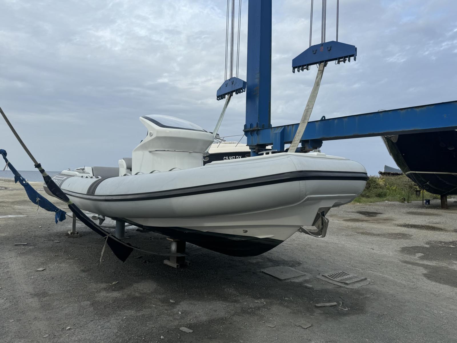 pirelli Pzero 880 sport