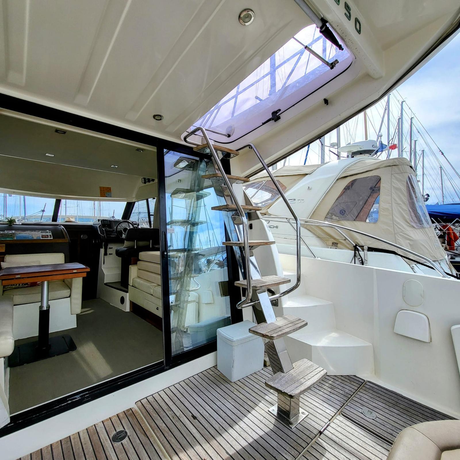 jeanneau Prestige 350 fly