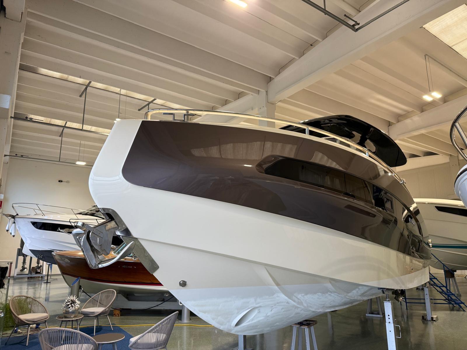 invictus Gt320