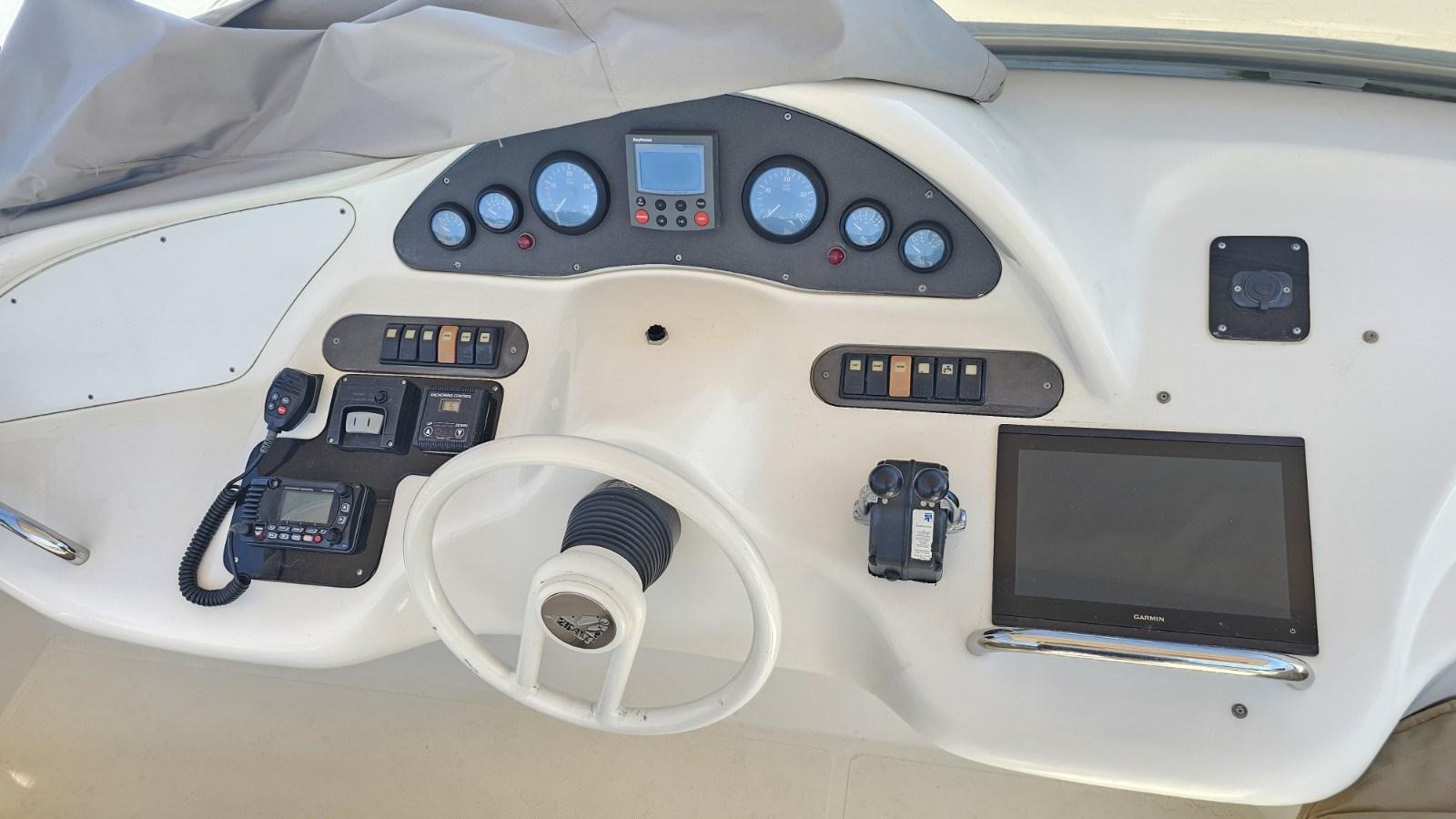 azimut 46