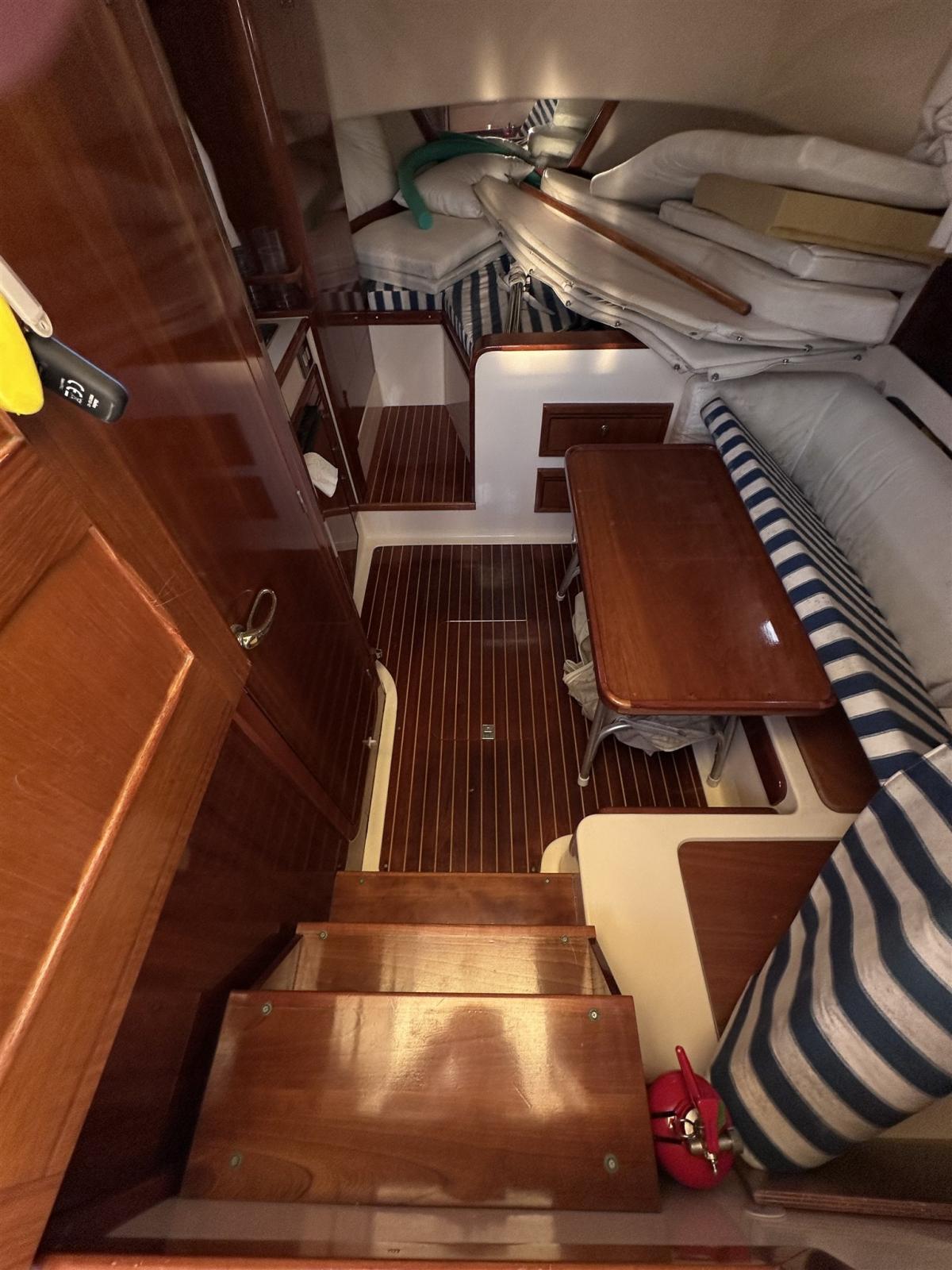 apreamare Smeraldo 750 cabin
