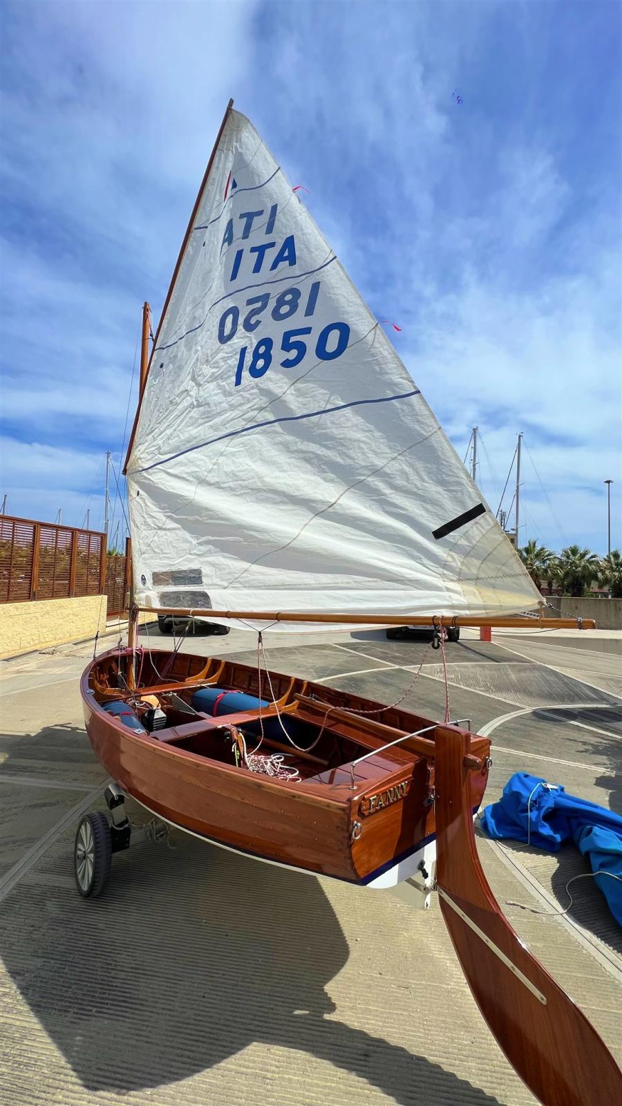 montisola Dinghy