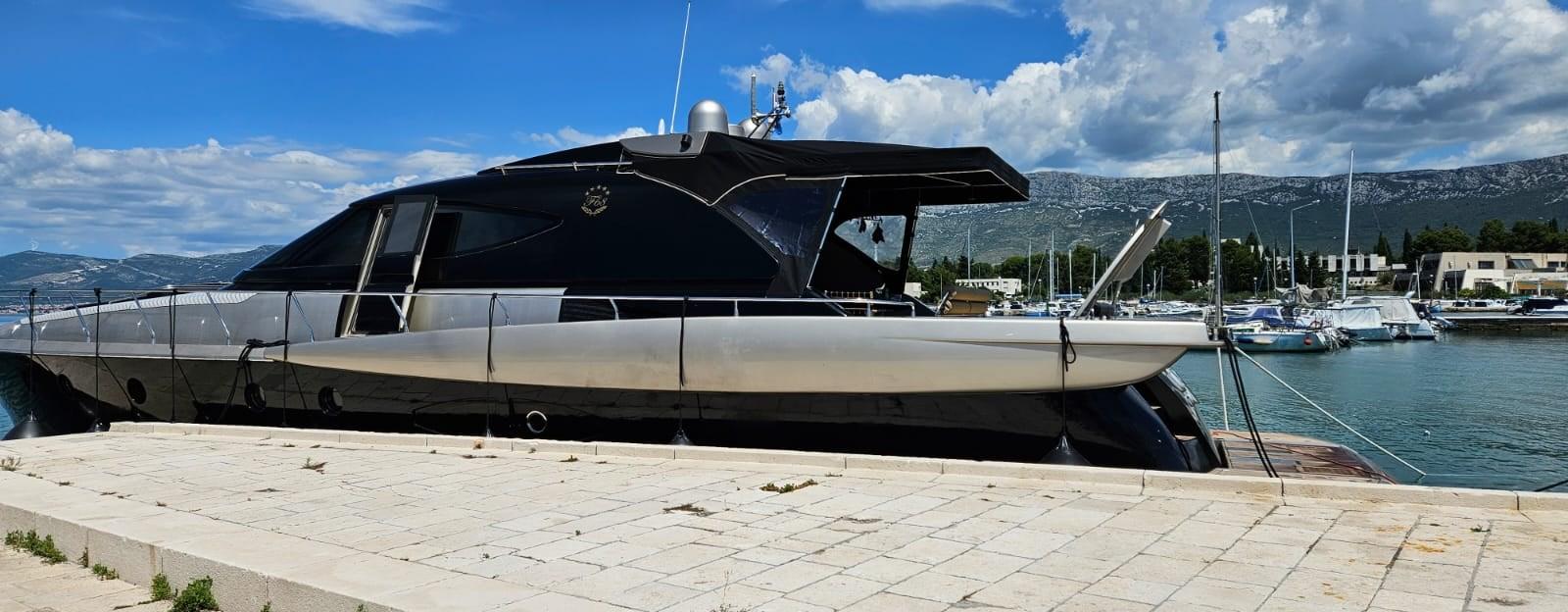 fashion yachts 68