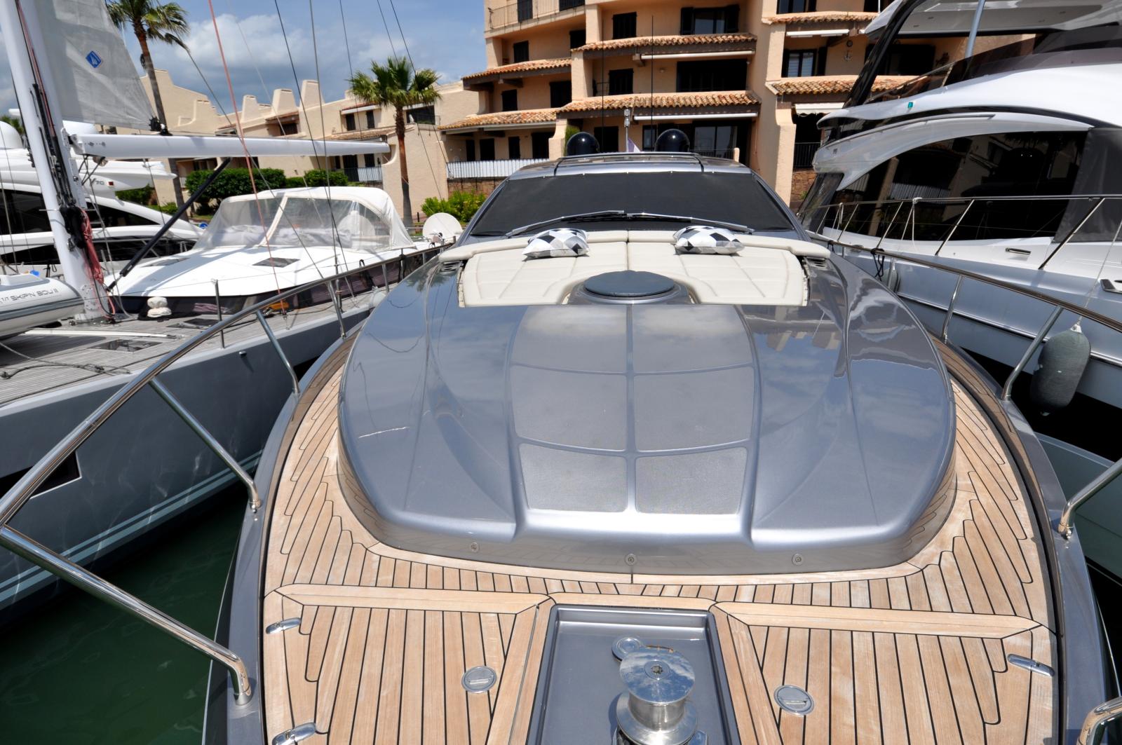 pershing 62
