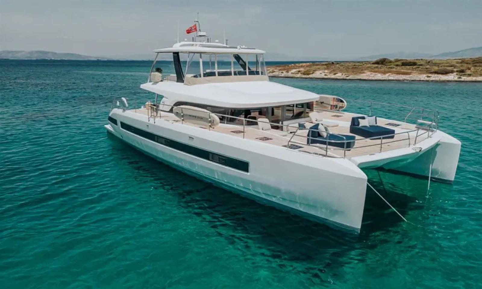 lagoon Sixty7