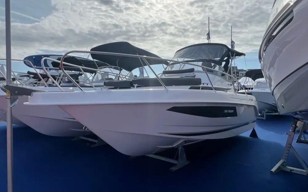 b2 marine Cap ferret 752